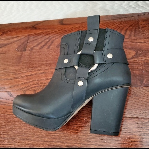 Heeled booties - Picture 5 of 5